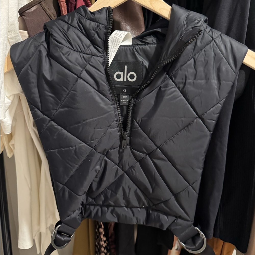 ALO Yoga Women's Black Quilted Jacket